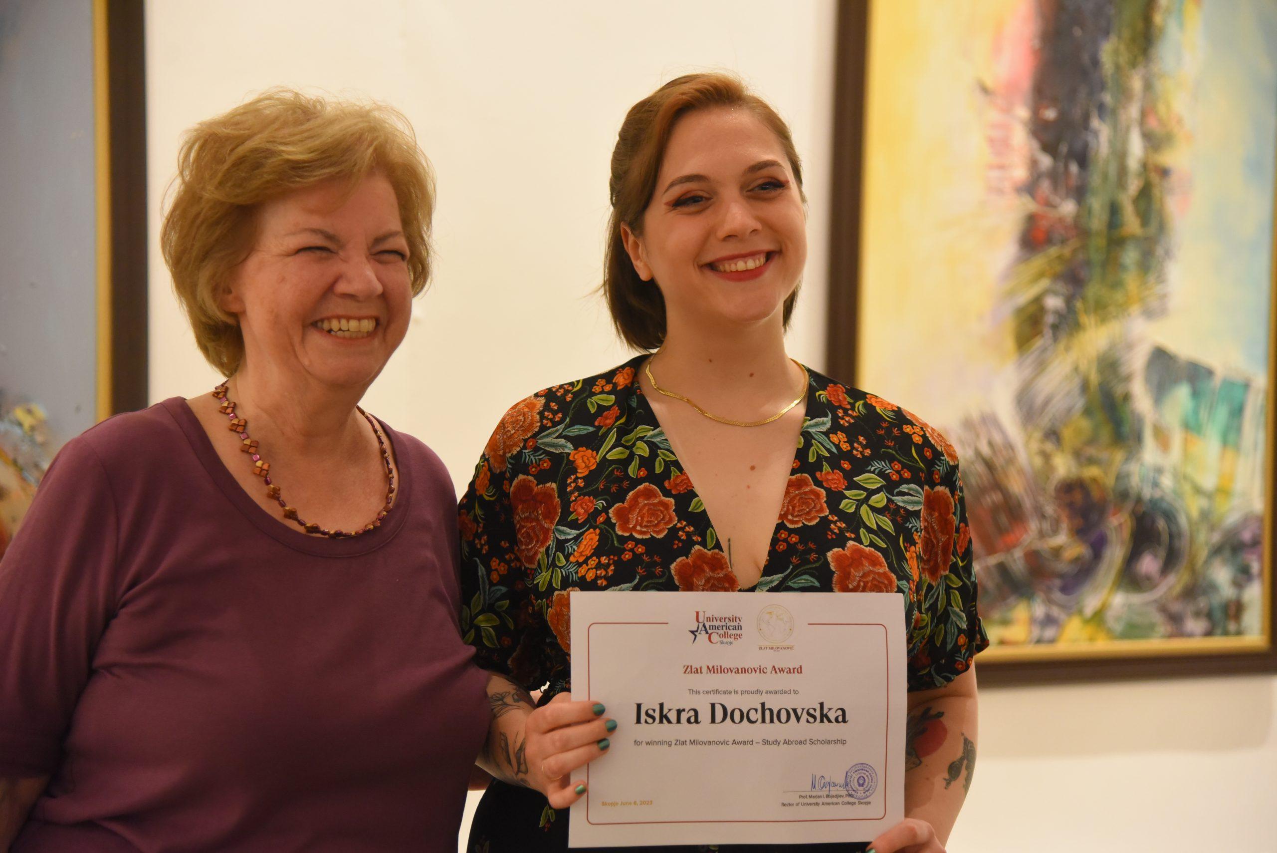 The Family Milovanovic and UACS Foundation awarded our student Iskra Dochovska, from the SCSIT with the 